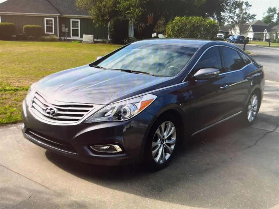 2012 Hyundai Azera - Image 2 of 12