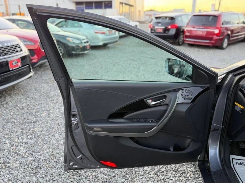 2012 Hyundai Azera - Image 8 of 12