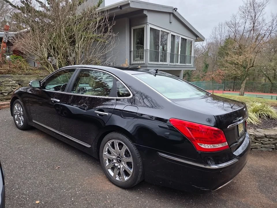 2012 Hyundai Equus - Image 2 of 9