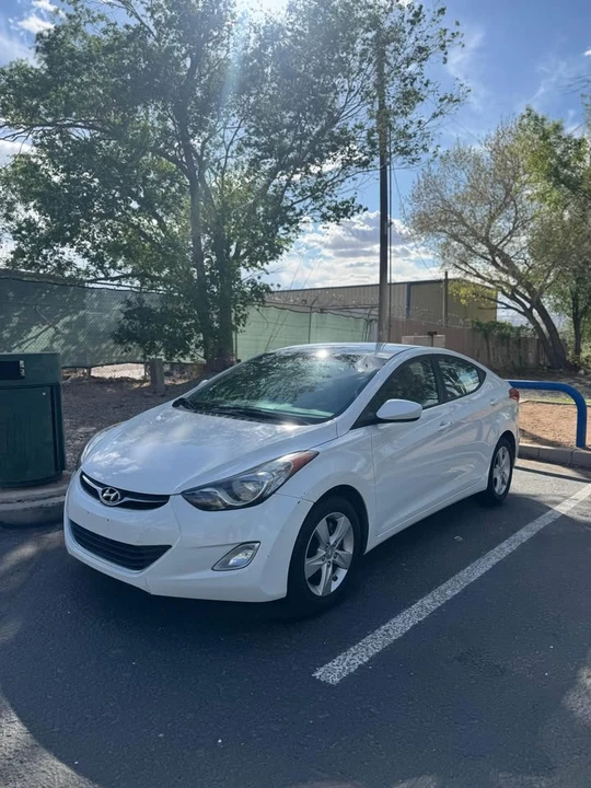 2012 Hyundai Elantra - Image 2 of 9