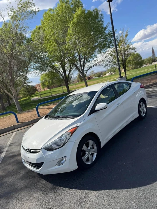 2012 Hyundai Elantra - Image 3 of 9