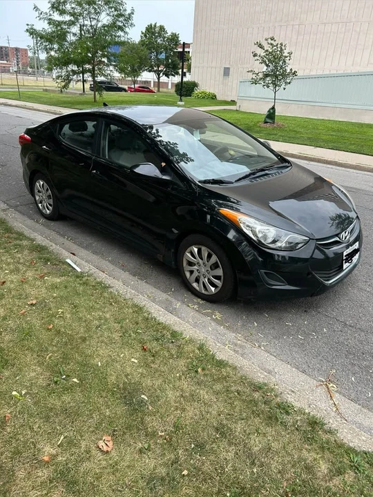 2012 Hyundai Elantra - Image 2 of 3