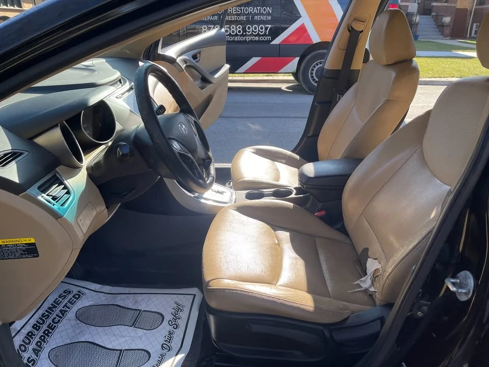 2012 Hyundai Elantra - Image 13 of 19