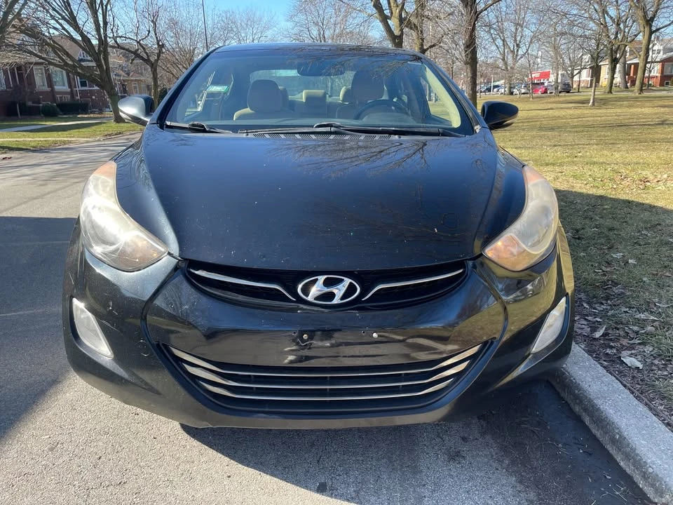 2012 Hyundai Elantra - Image 2 of 19
