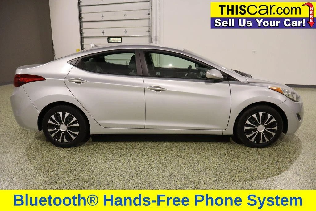2012 Hyundai Elantra - Image 10 of 12