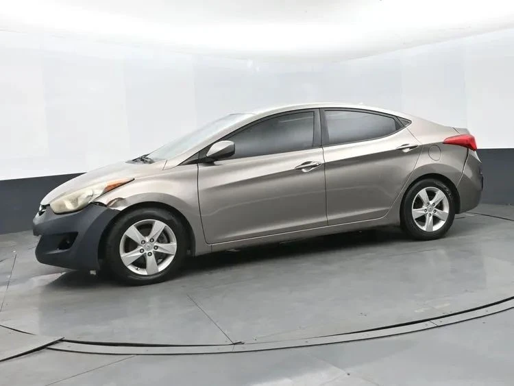 2012 Hyundai Elantra - Image 5 of 12