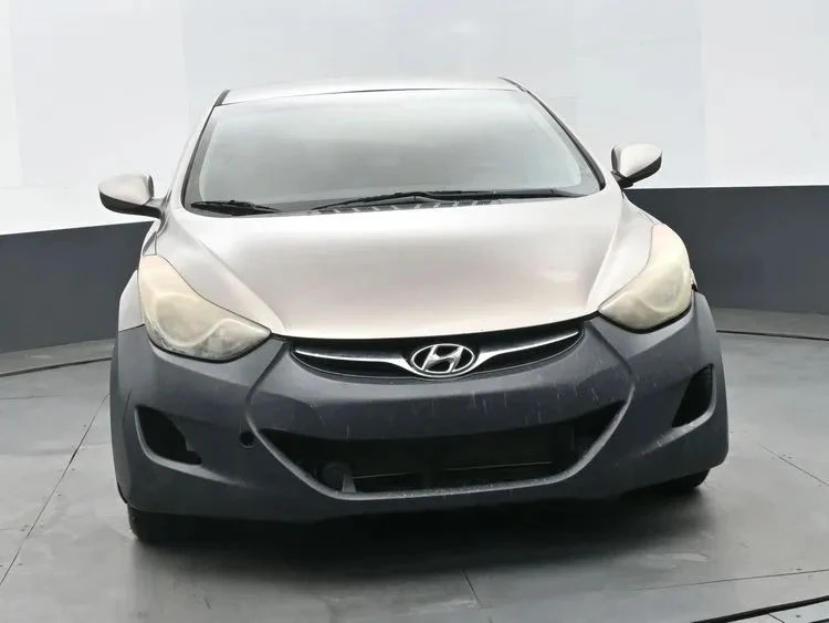 2012 Hyundai Elantra - Image 3 of 12