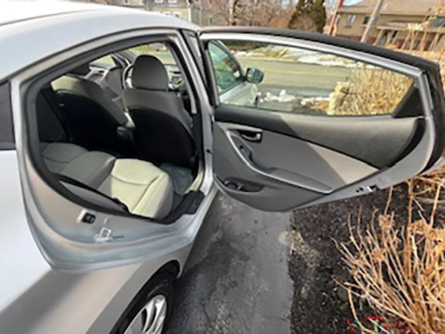 2012 Hyundai Elantra - Image 14 of 18