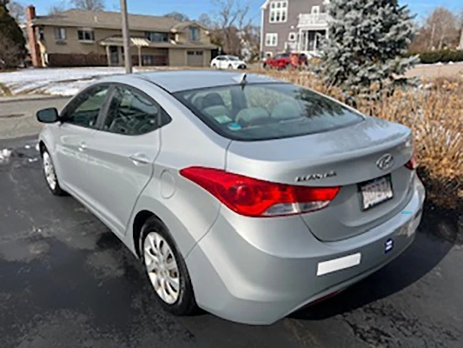2012 Hyundai Elantra - Image 6 of 18