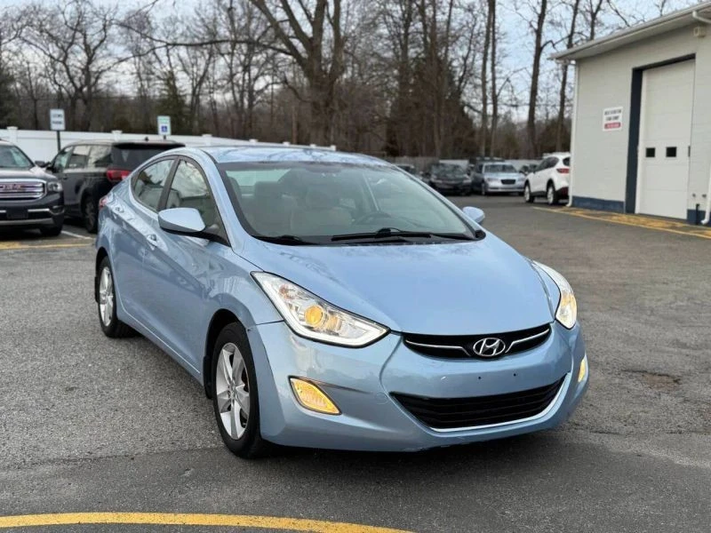 2012 Hyundai Elantra - Image 4 of 12