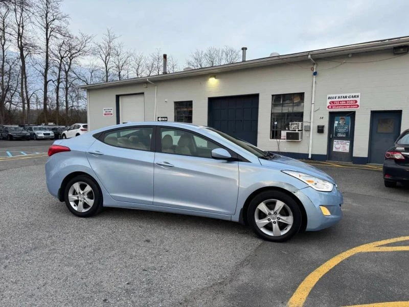 2012 Hyundai Elantra - Image 8 of 12