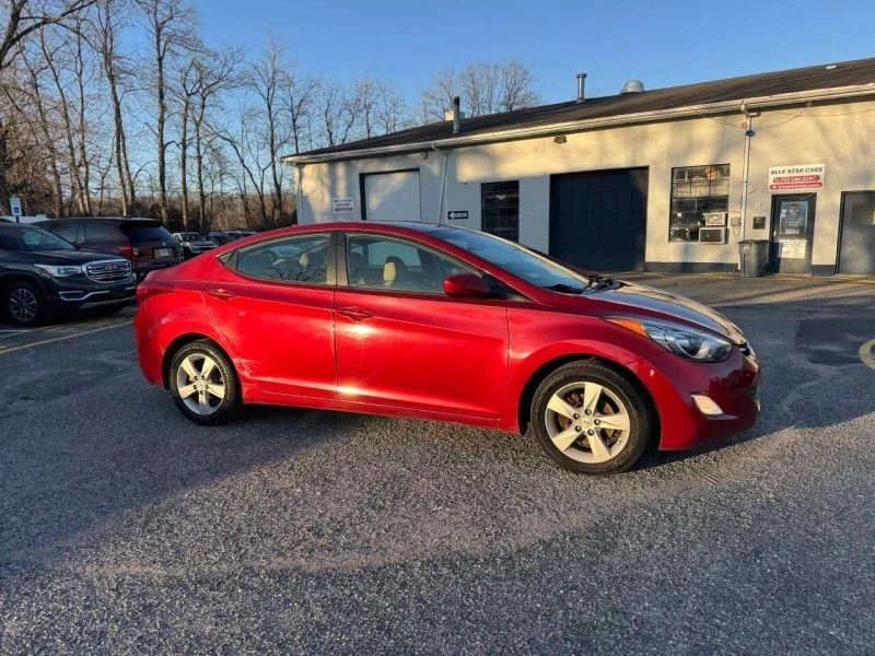 2012 Hyundai Elantra - Image 9 of 12