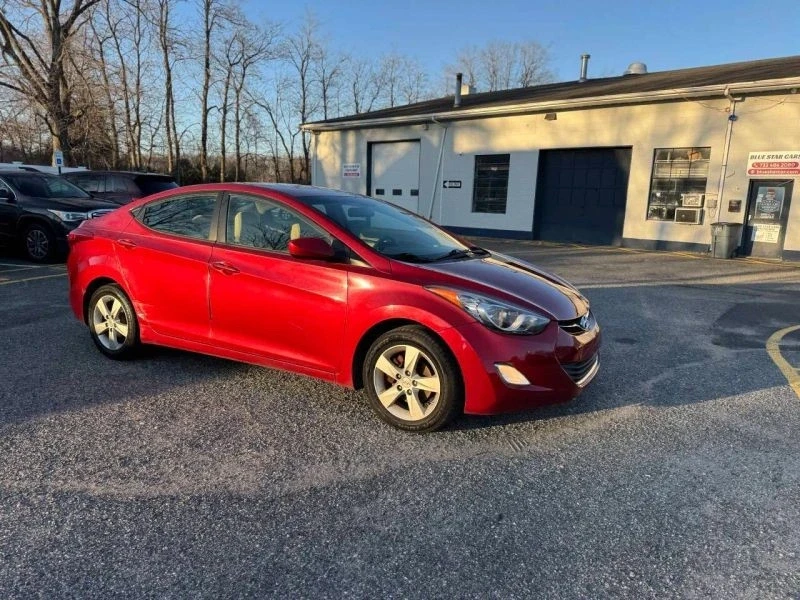 2012 Hyundai Elantra - Image 8 of 12