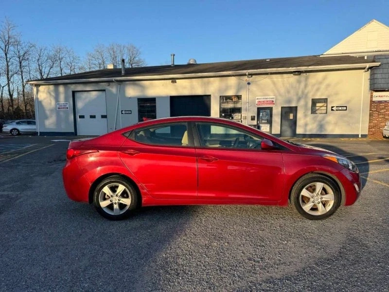 2012 Hyundai Elantra - Image 11 of 12