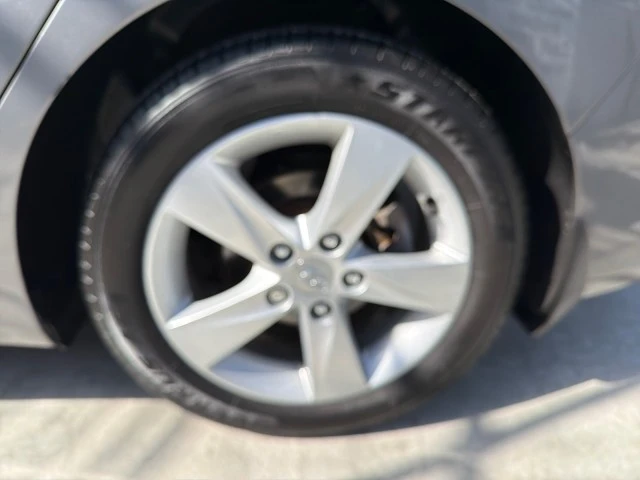 2012 Hyundai Elantra - Image 18 of 21