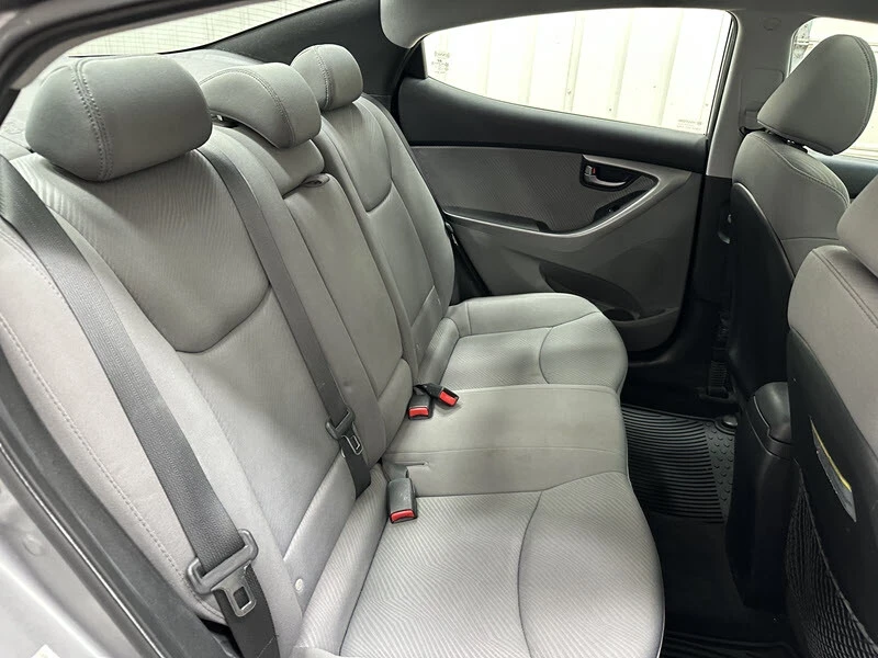 2012 Hyundai Elantra - Image 18 of 21