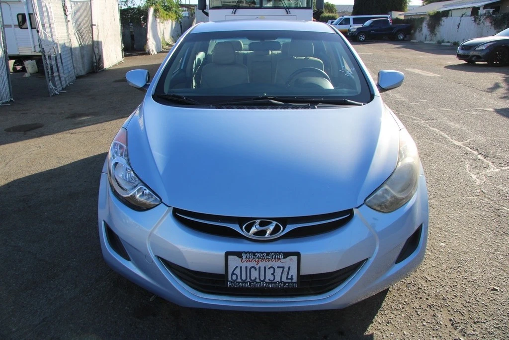 2012 Hyundai Elantra - Image 9 of 21