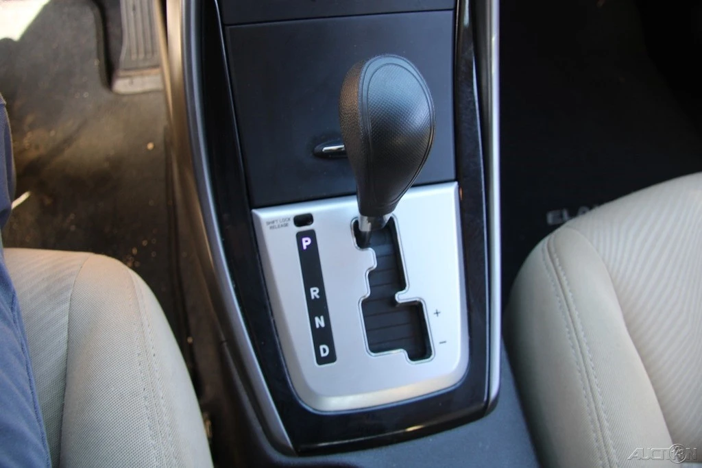 2012 Hyundai Elantra - Image 18 of 21