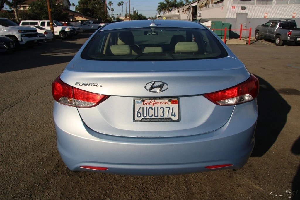 2012 Hyundai Elantra - Image 5 of 21