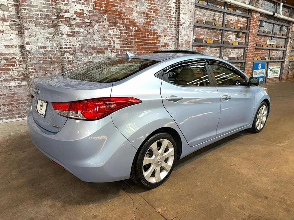 2012 Hyundai Elantra - Image 3 of 31