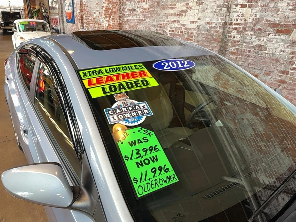 2012 Hyundai Elantra - Image 9 of 31