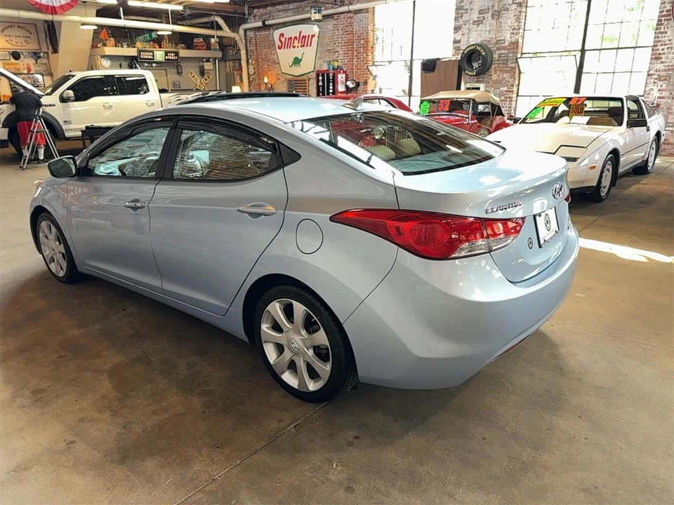 2012 Hyundai Elantra - Image 5 of 31