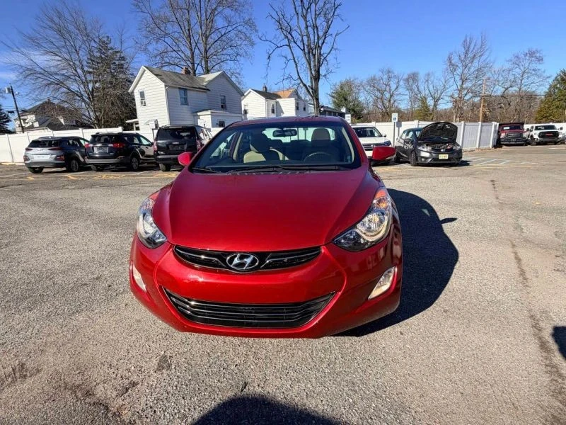 2012 Hyundai Elantra - Image 3 of 12