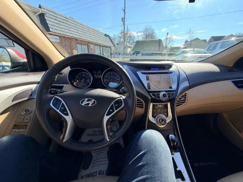 2012 Hyundai Elantra - Image 9 of 12