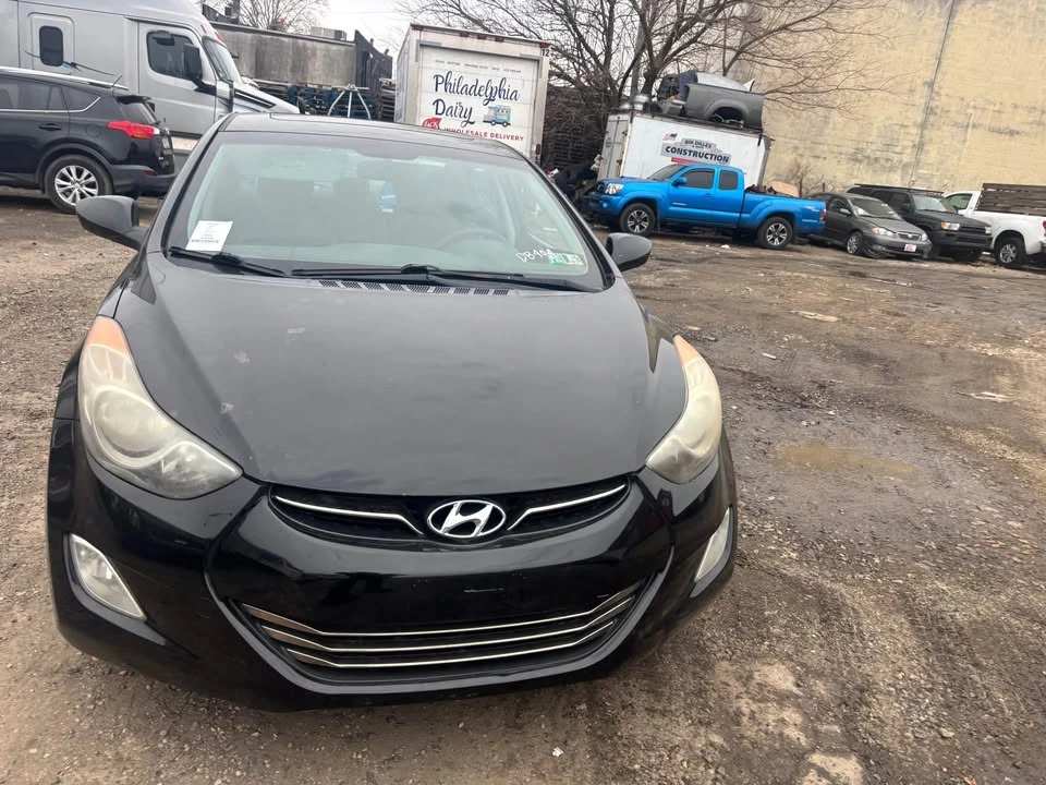 2012 Hyundai Elantra - Image 8 of 10
