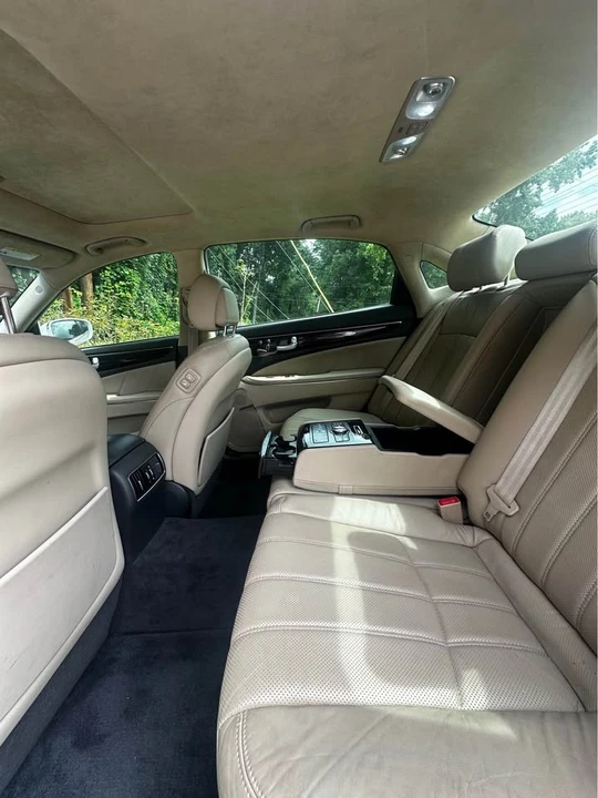 2012 Hyundai Equus - Image 3 of 8