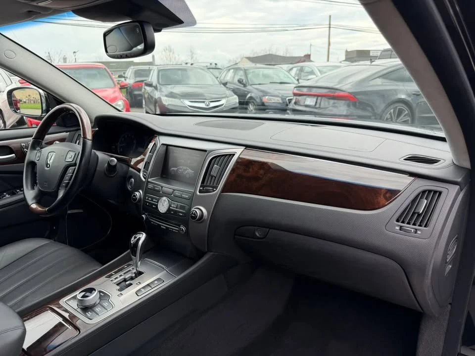 2012 Hyundai Equus - Image 16 of 18