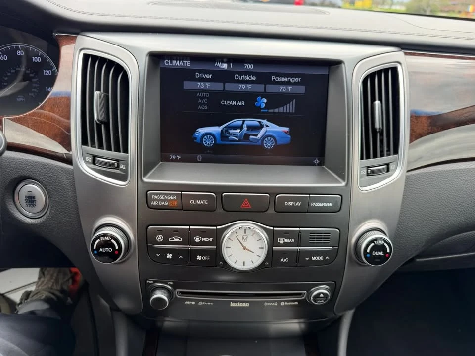 2012 Hyundai Equus - Image 17 of 18