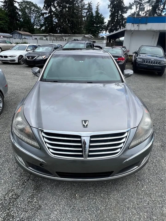 2012 Hyundai Equus - Image 2 of 10