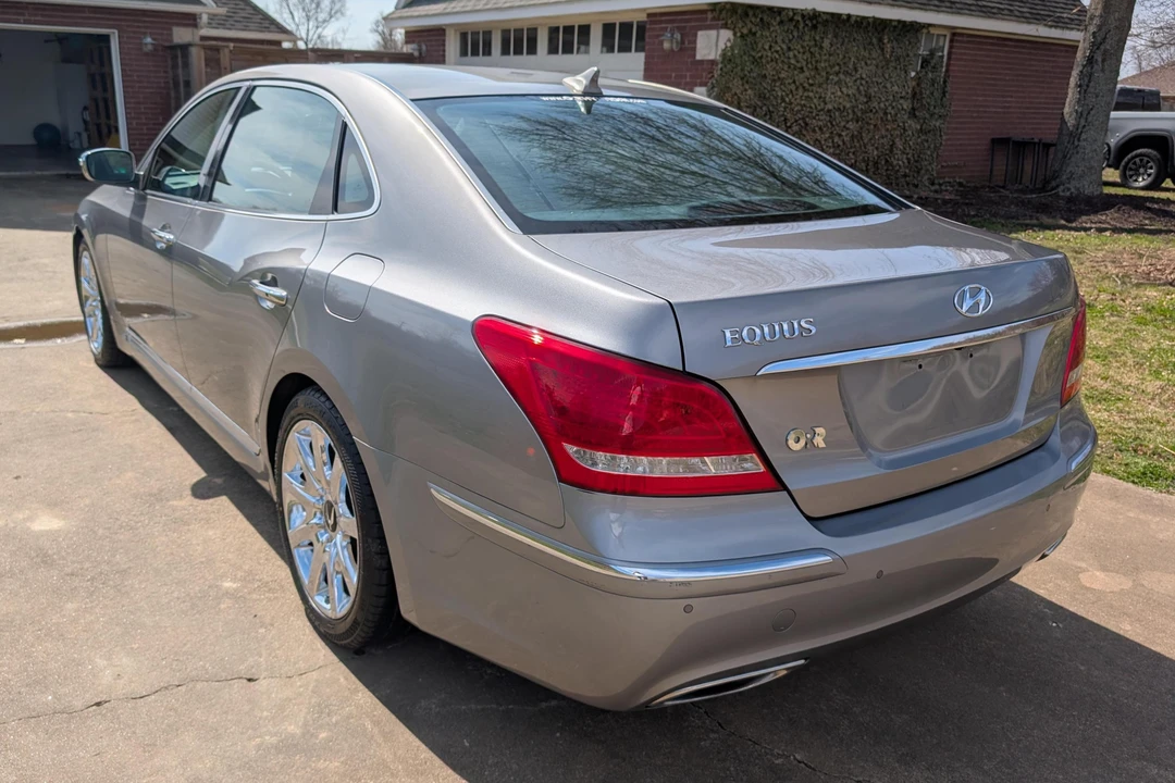 2012 Hyundai Equus - Image 4 of 31