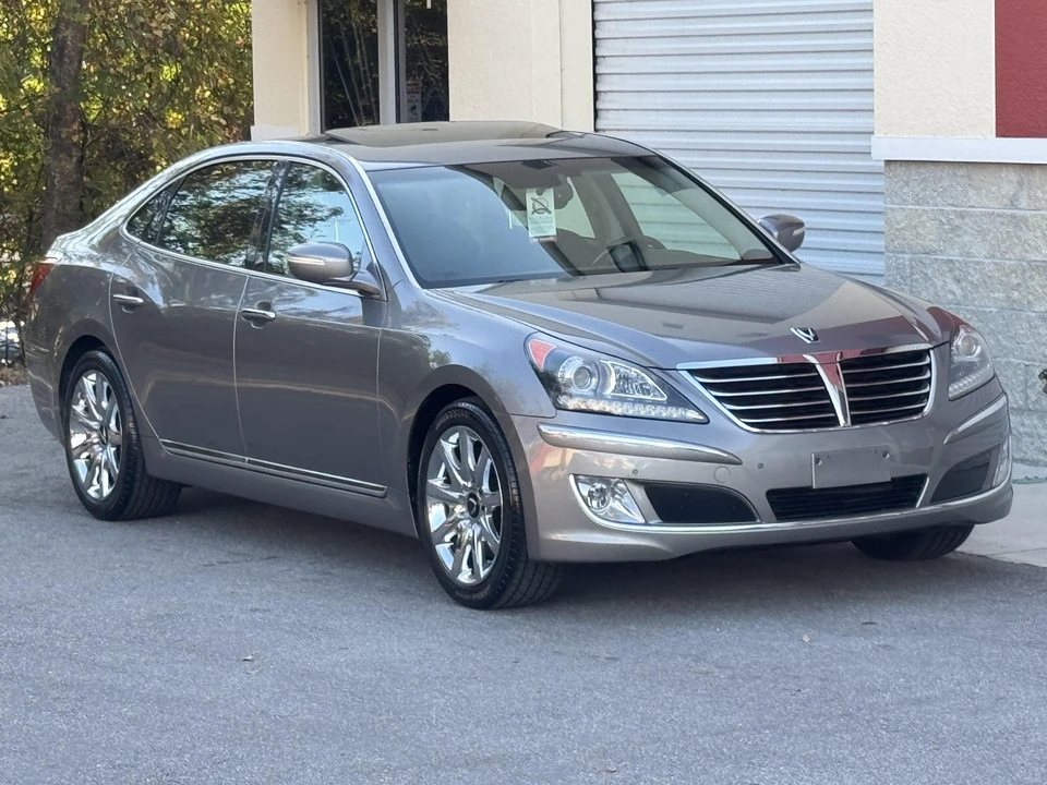 2012 Hyundai Equus - Image 10 of 31
