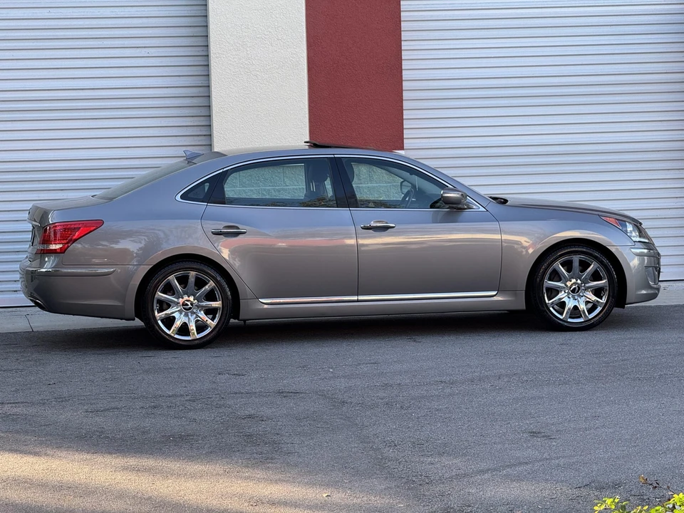 2012 Hyundai Equus - Image 16 of 31