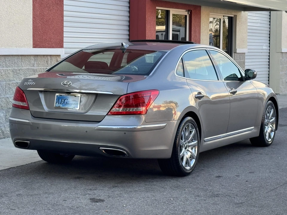 2012 Hyundai Equus - Image 22 of 31