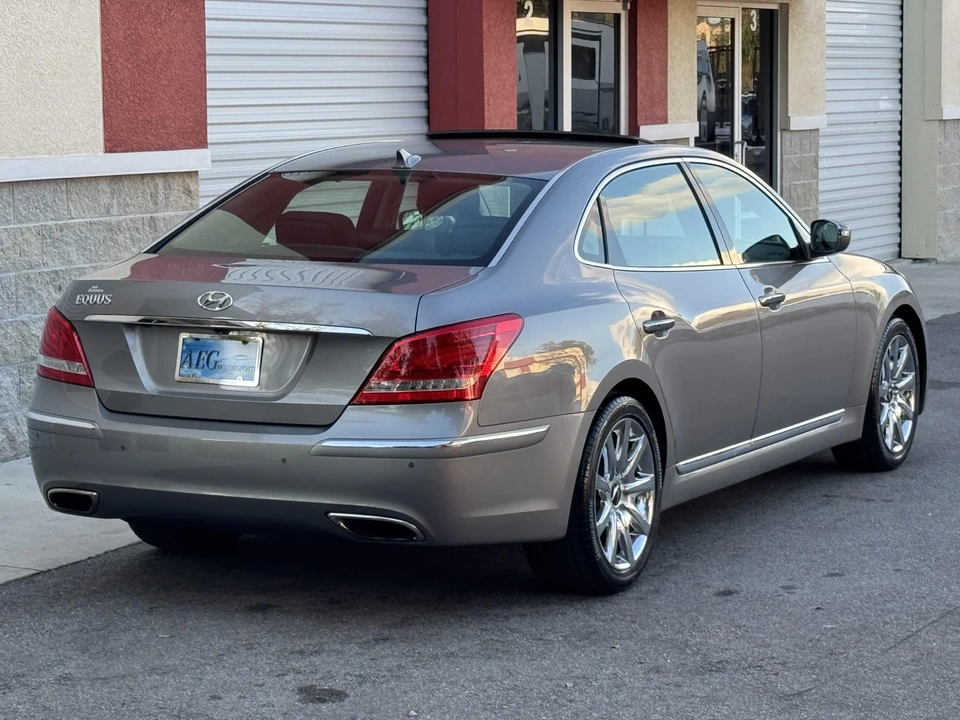 2012 Hyundai Equus - Image 23 of 31