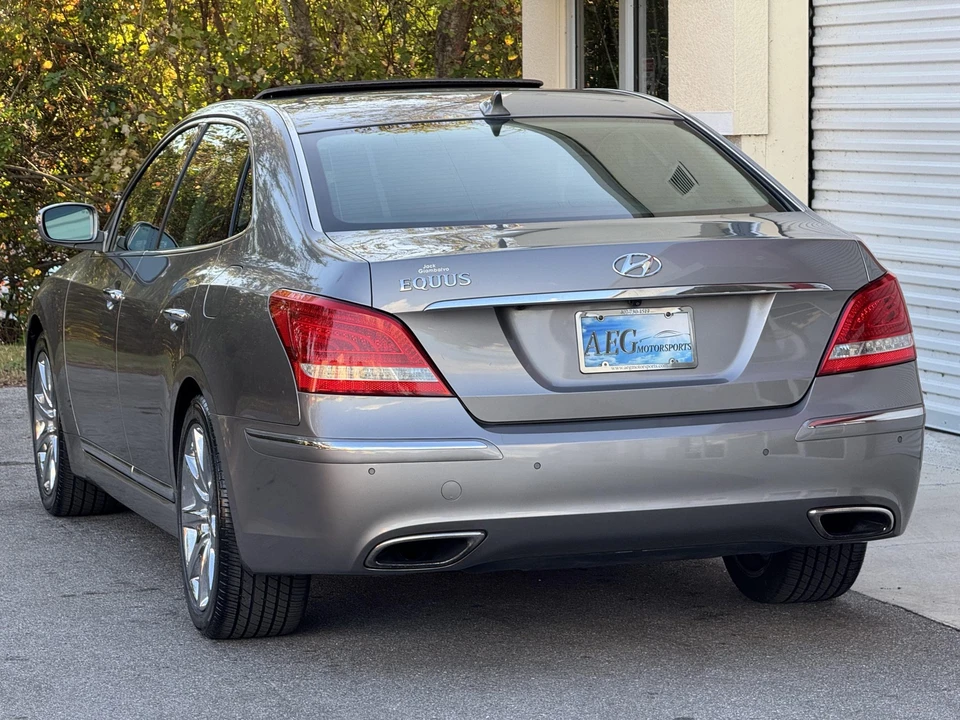 2012 Hyundai Equus - Image 26 of 31