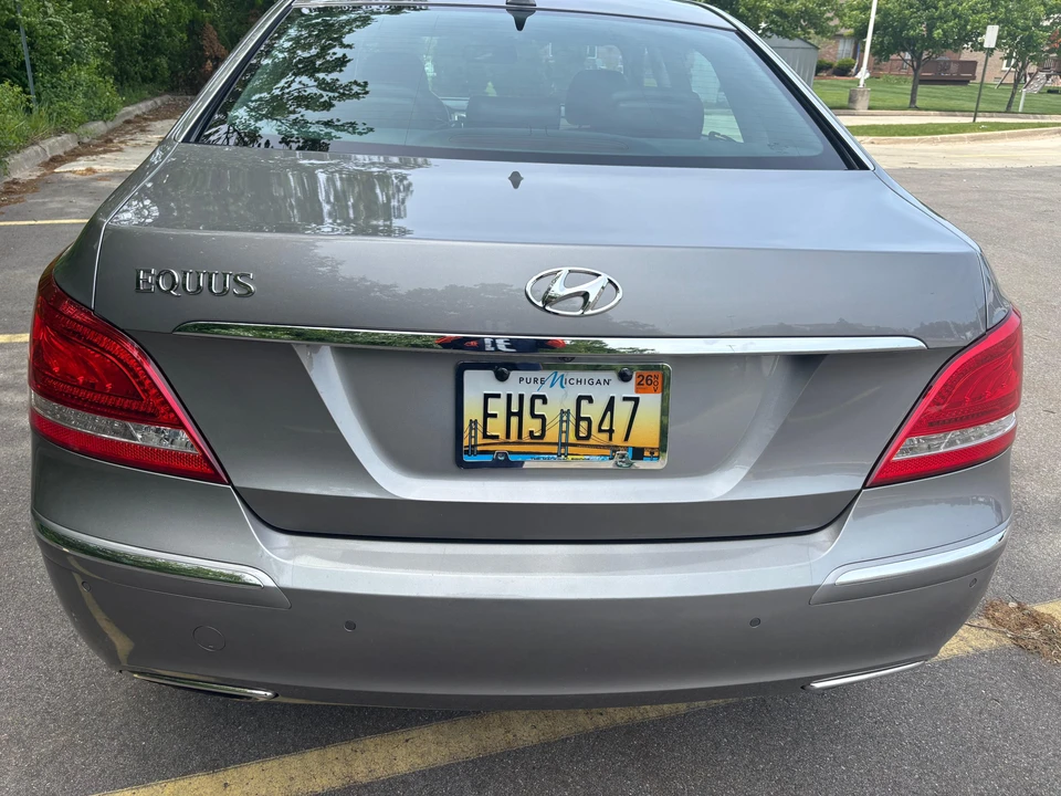 2012 Hyundai Equus - Image 23 of 31