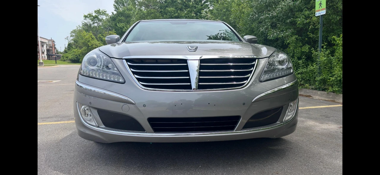 2012 Hyundai Equus - Image 14 of 31