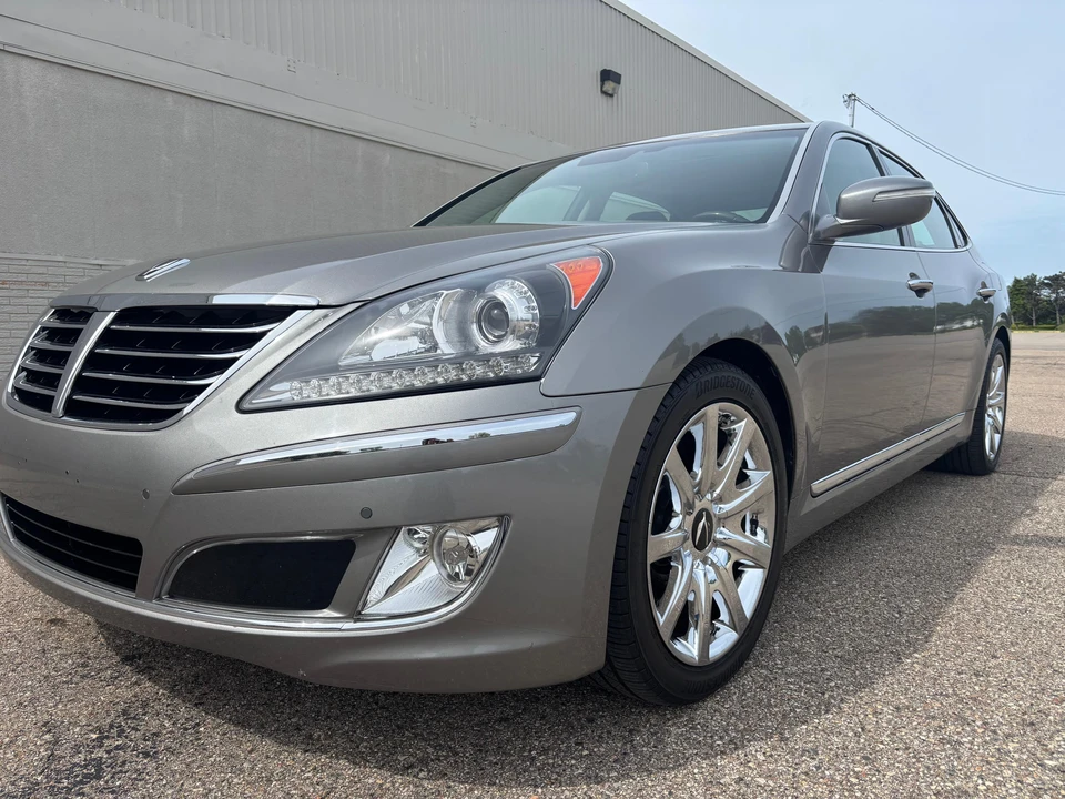 2012 Hyundai Equus - Image 15 of 31