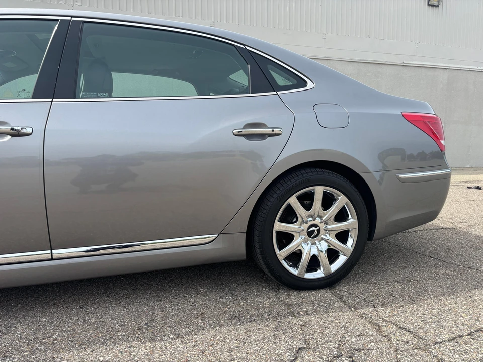 2012 Hyundai Equus - Image 19 of 31