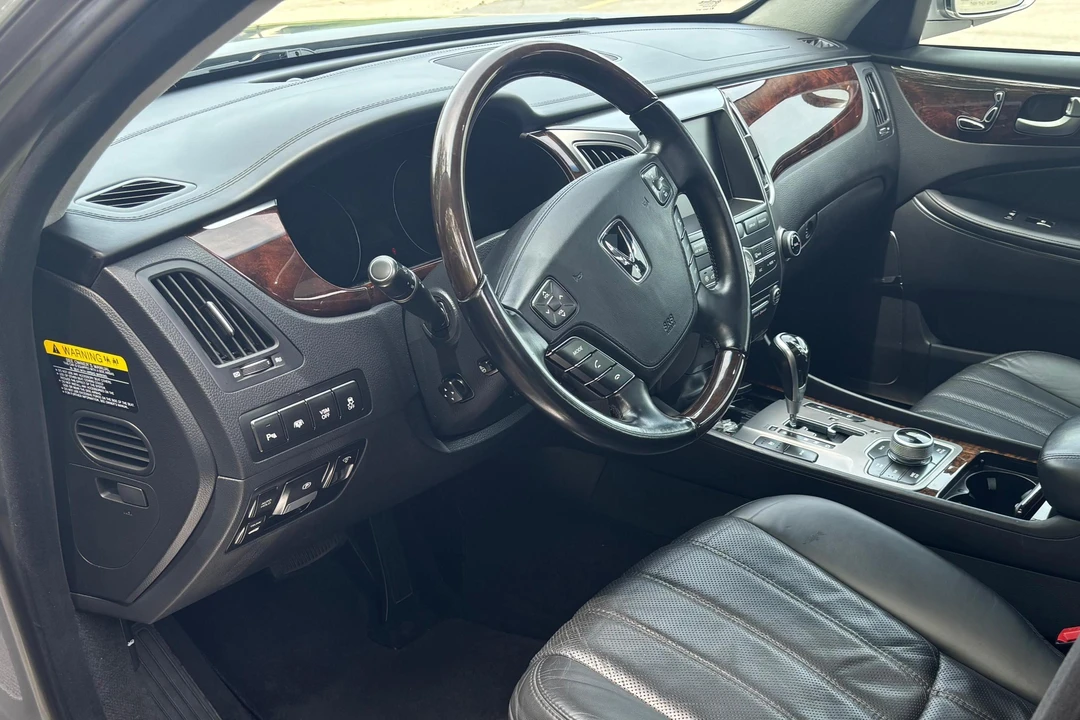 2012 Hyundai Equus - Image 31 of 31