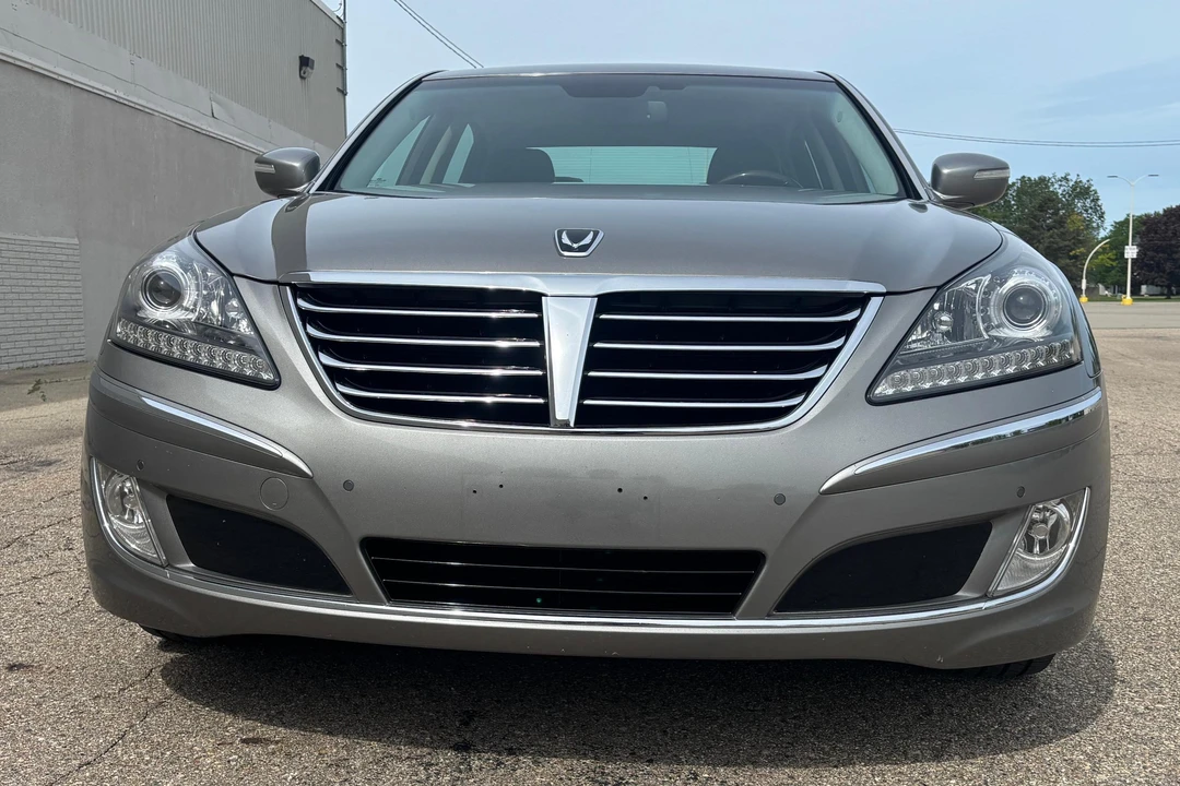 2012 Hyundai Equus - Image 2 of 31