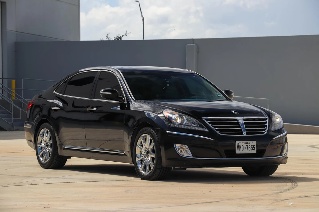 2012 Hyundai Equus - Image 10 of 23