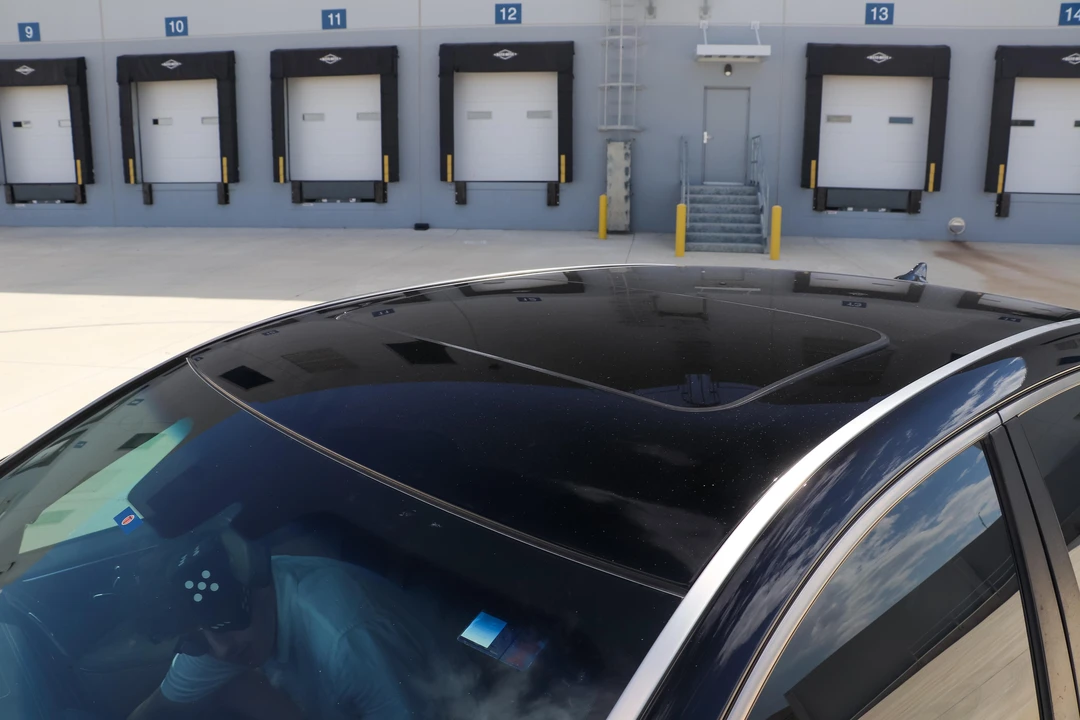 2012 Hyundai Equus - Image 17 of 23