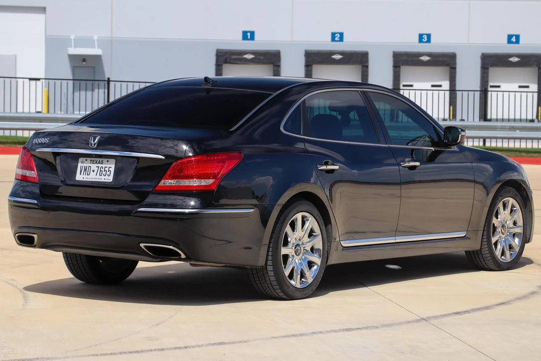 2012 Hyundai Equus - Image 4 of 23