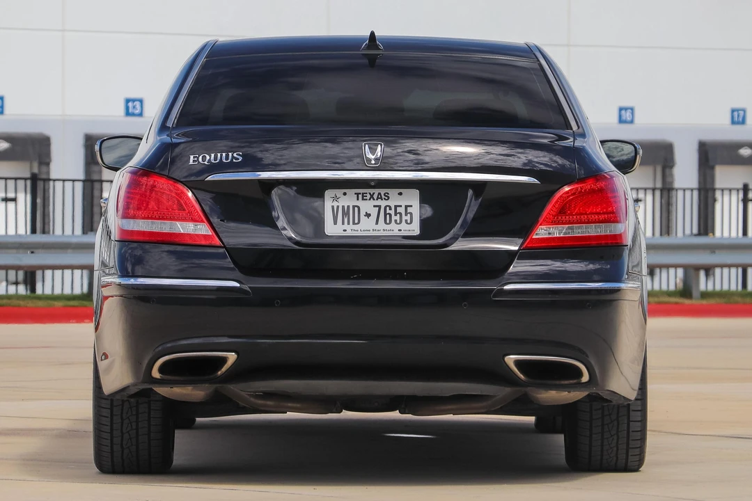 2012 Hyundai Equus - Image 5 of 23