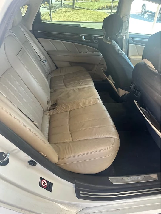 2012 Hyundai Equus - Image 3 of 10